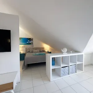 Céntrico Frente A La Playa. Apartamento